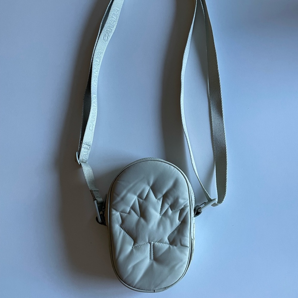 Lululemon Team Canada Cross Body Bag